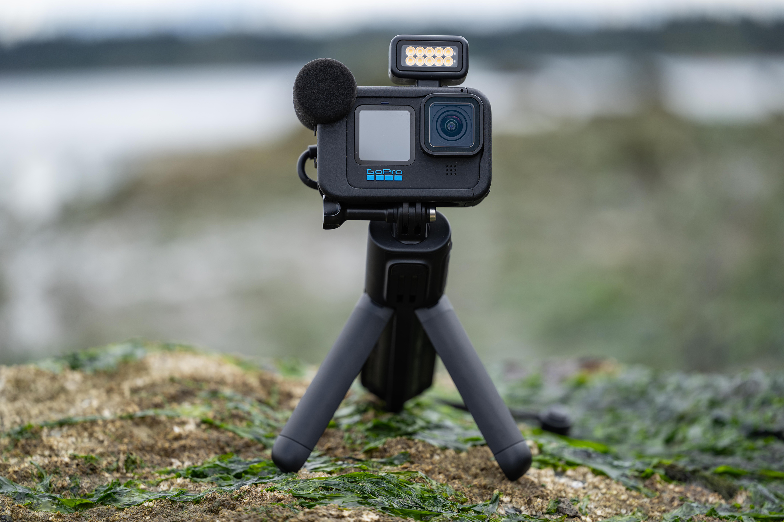 GoPro Hero 10 Black Creator Edition: The Same Great Camera and a Big  Battery Backup - CNET