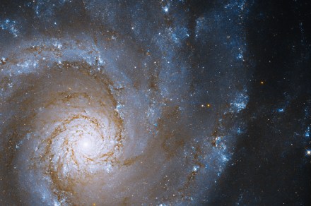 Hubble captures a perfectly formed Grand Design Spiral