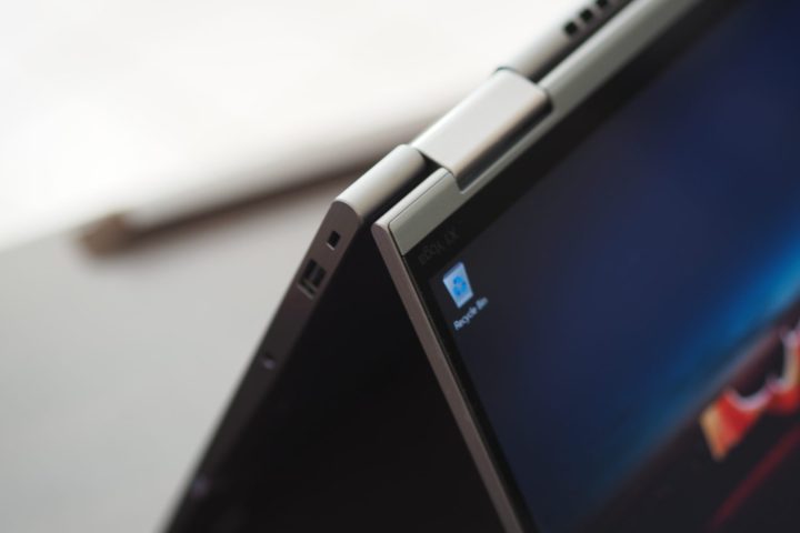 Lenovo ThinkPad X1 Yoga Gen 7 tent view close up of hinge.