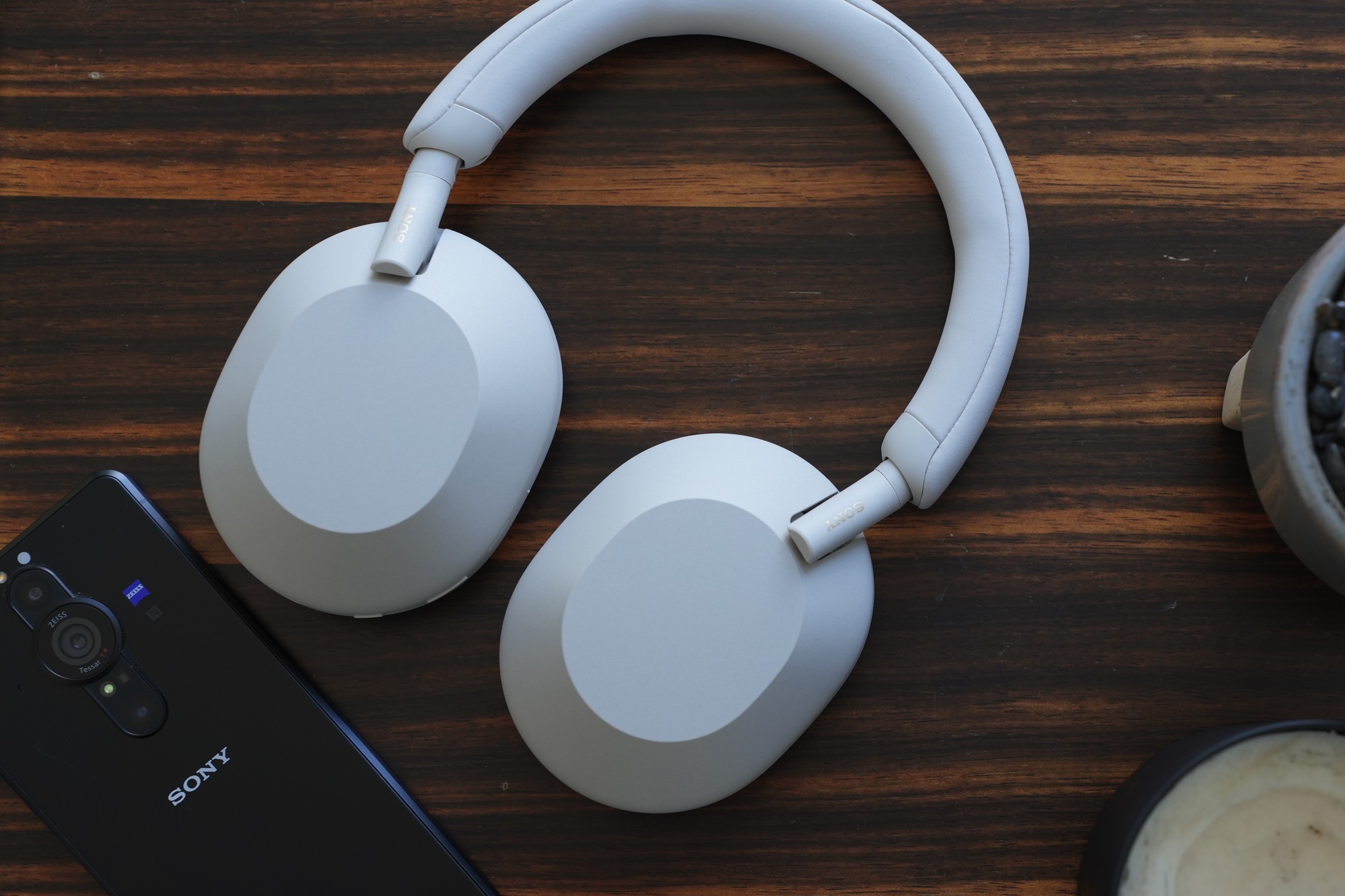 Bose Noise Cancelling Headphones 700 review: less business, more modern  design, Headphones