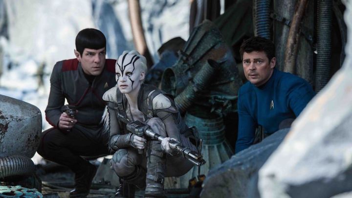 Zachary Quinto, Karl Urban e Sofia Boutella recitano in Star Trek Beyond. 