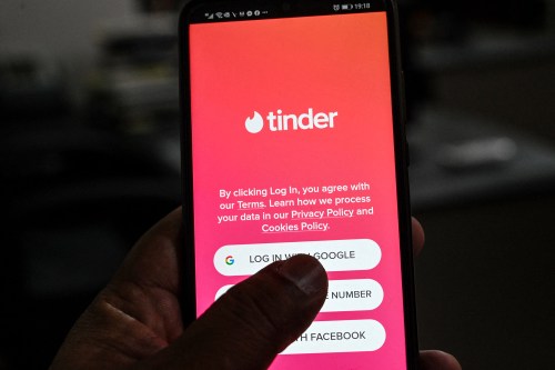 Tinder Boost Review - What is The Best time To Use in 2023?