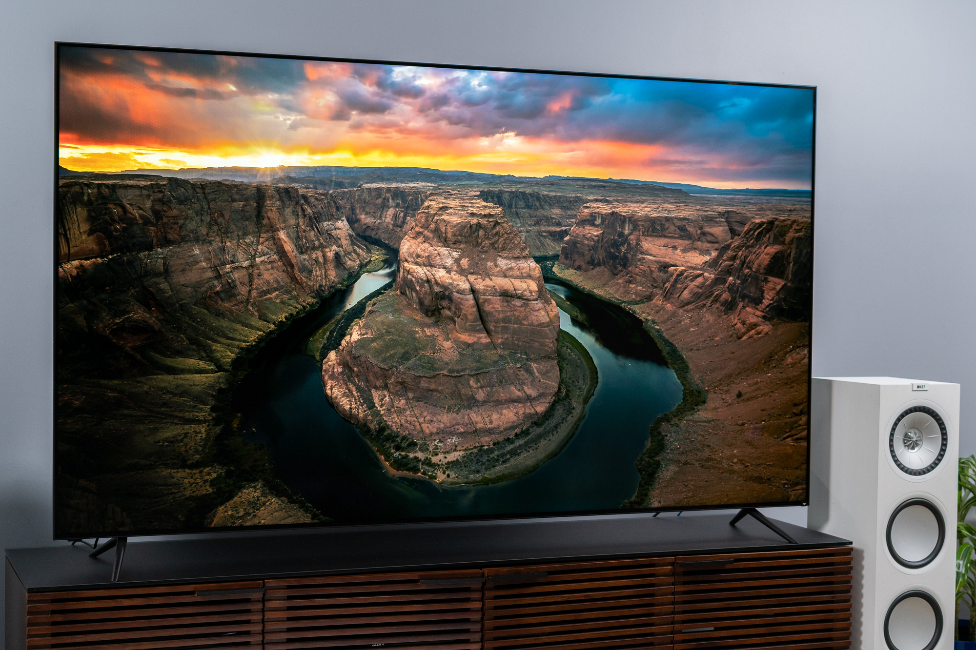 Samsung Q900 smart TV review: This 8K TV will make you forget all about 4K