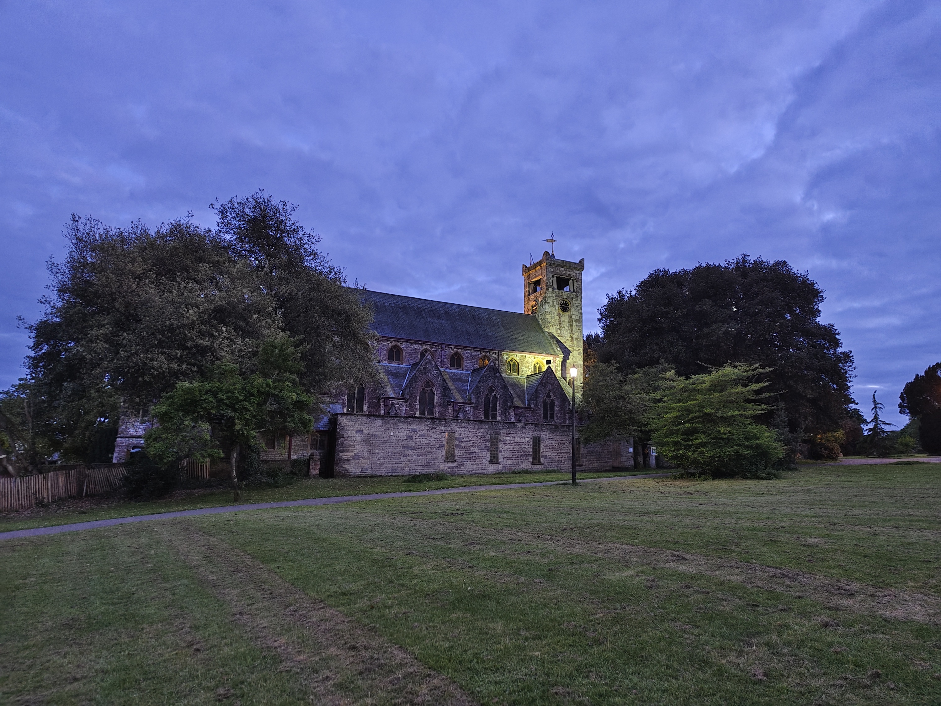 Night mode photo of a church taken with the Vivo X80 Pro.