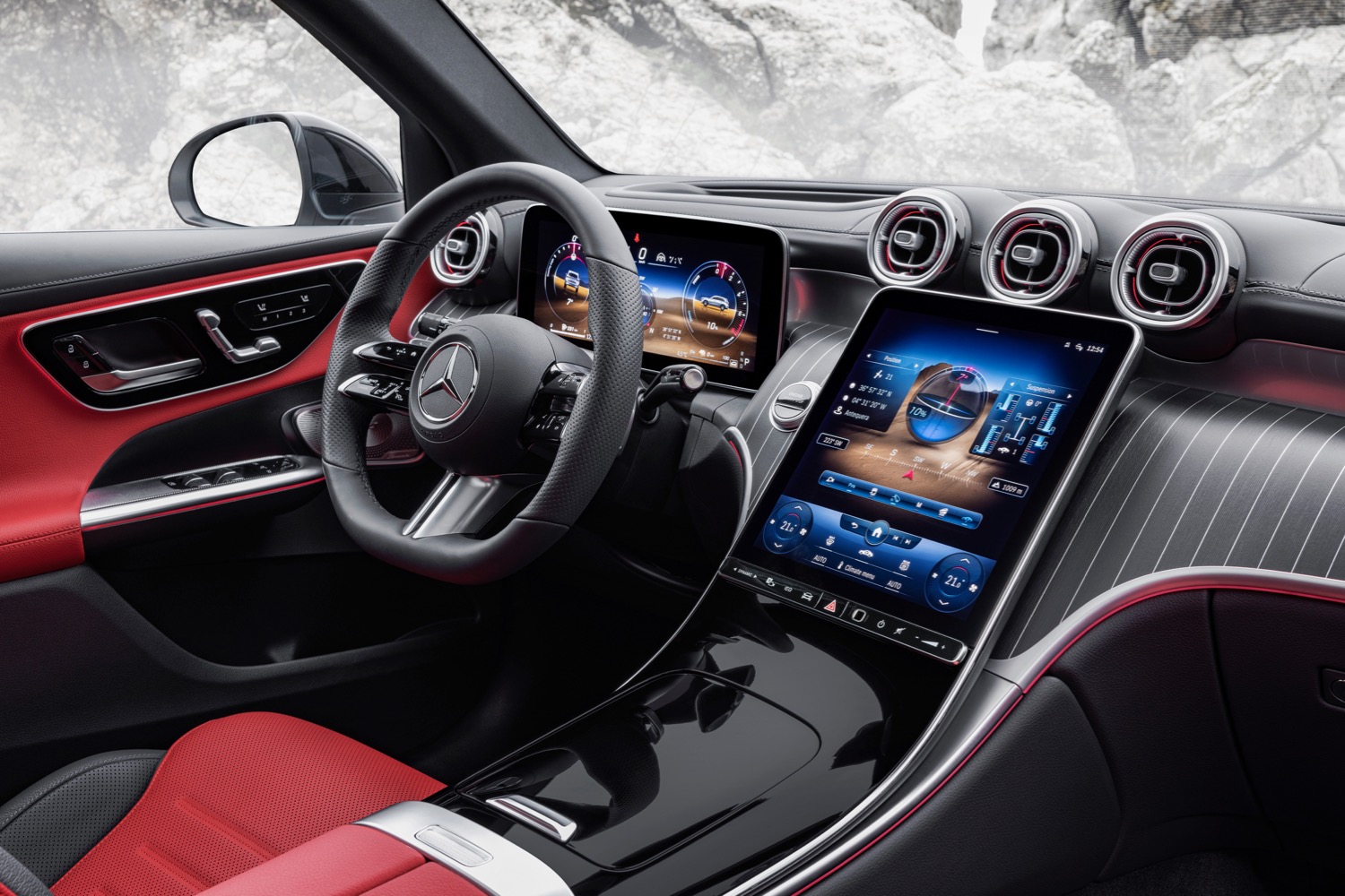 2023 Mercedes-Benz GLC: More tech, More electrification