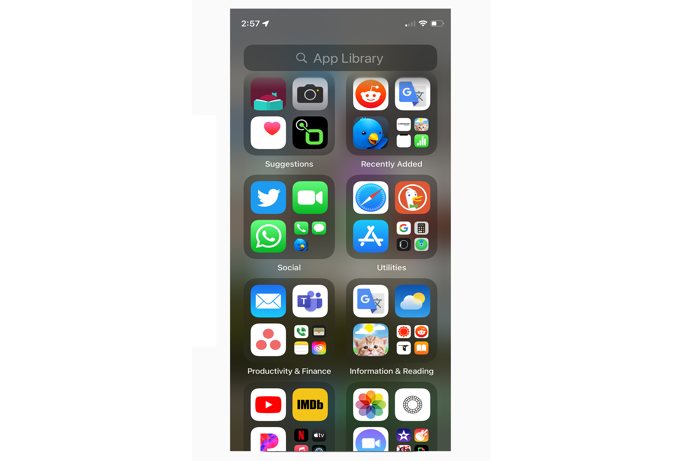  How to make a folder on an iPhone to organize your favorite apps
