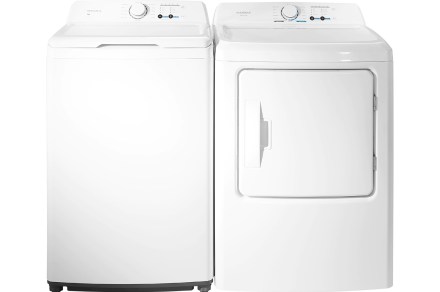 This $900 Washer and Dryer Bundle Deal Ends at Midnight