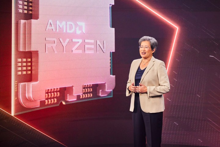 Lisa Su introducing AMD Ryzen 7000 processors.