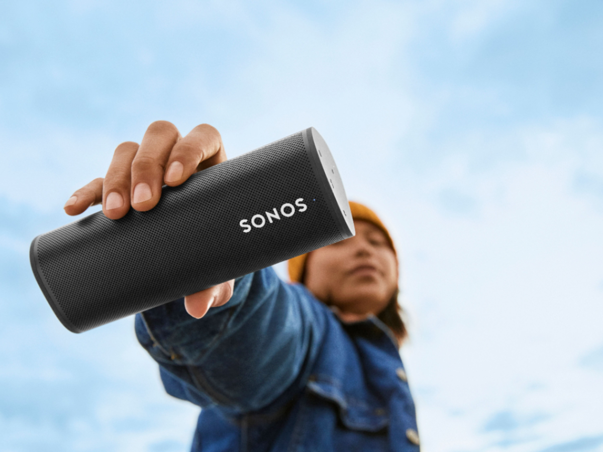 Sonos Move Wi-Fi portátil inteligente e alto-falante Bluetooth.