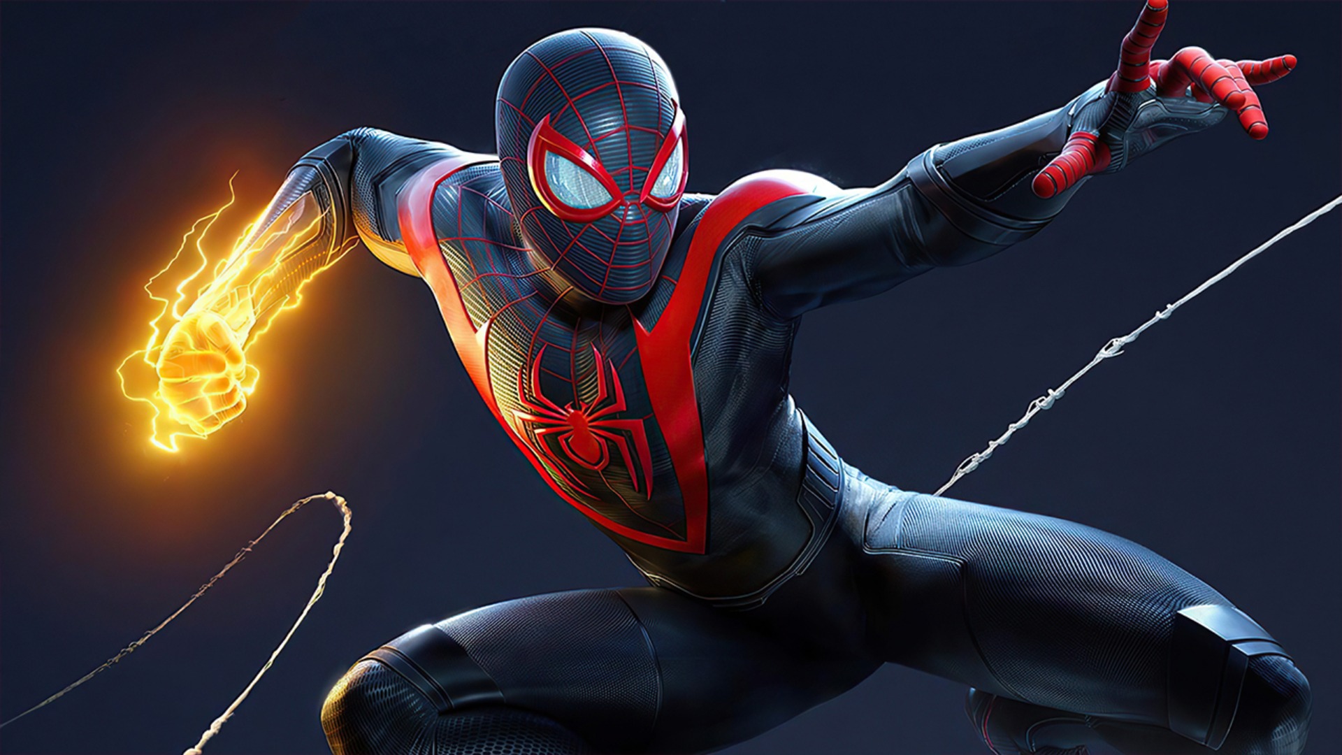 Miles Morales como o Homem-Aranha balançando em sua teia e carregando seus poderes em uma mão.