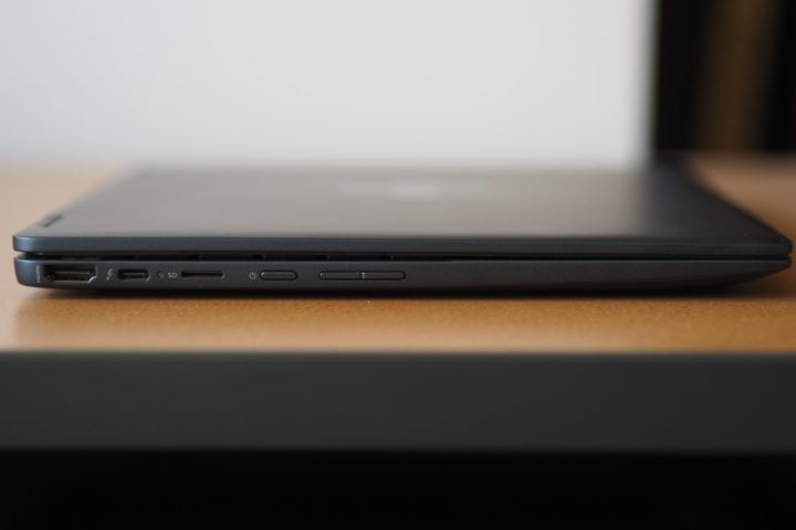 Vista a sinistra del Chromebook HP Elite Dragonfly che mostra le porte.