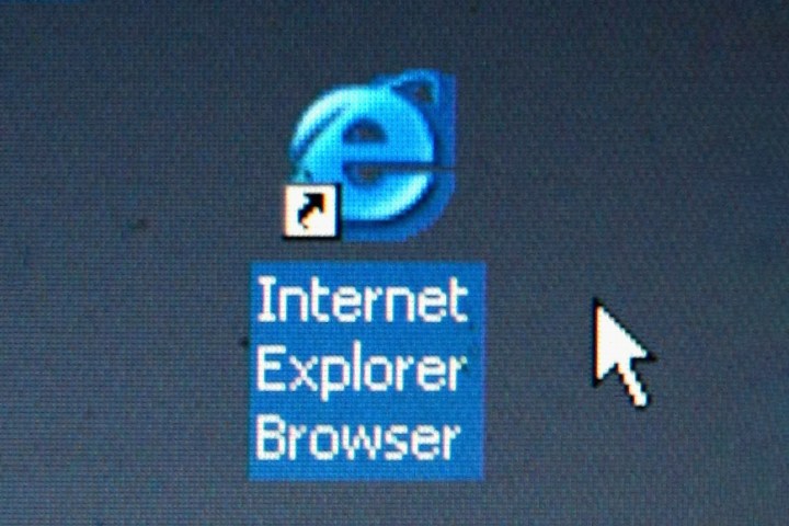 An Internet Explorer desktop icon.