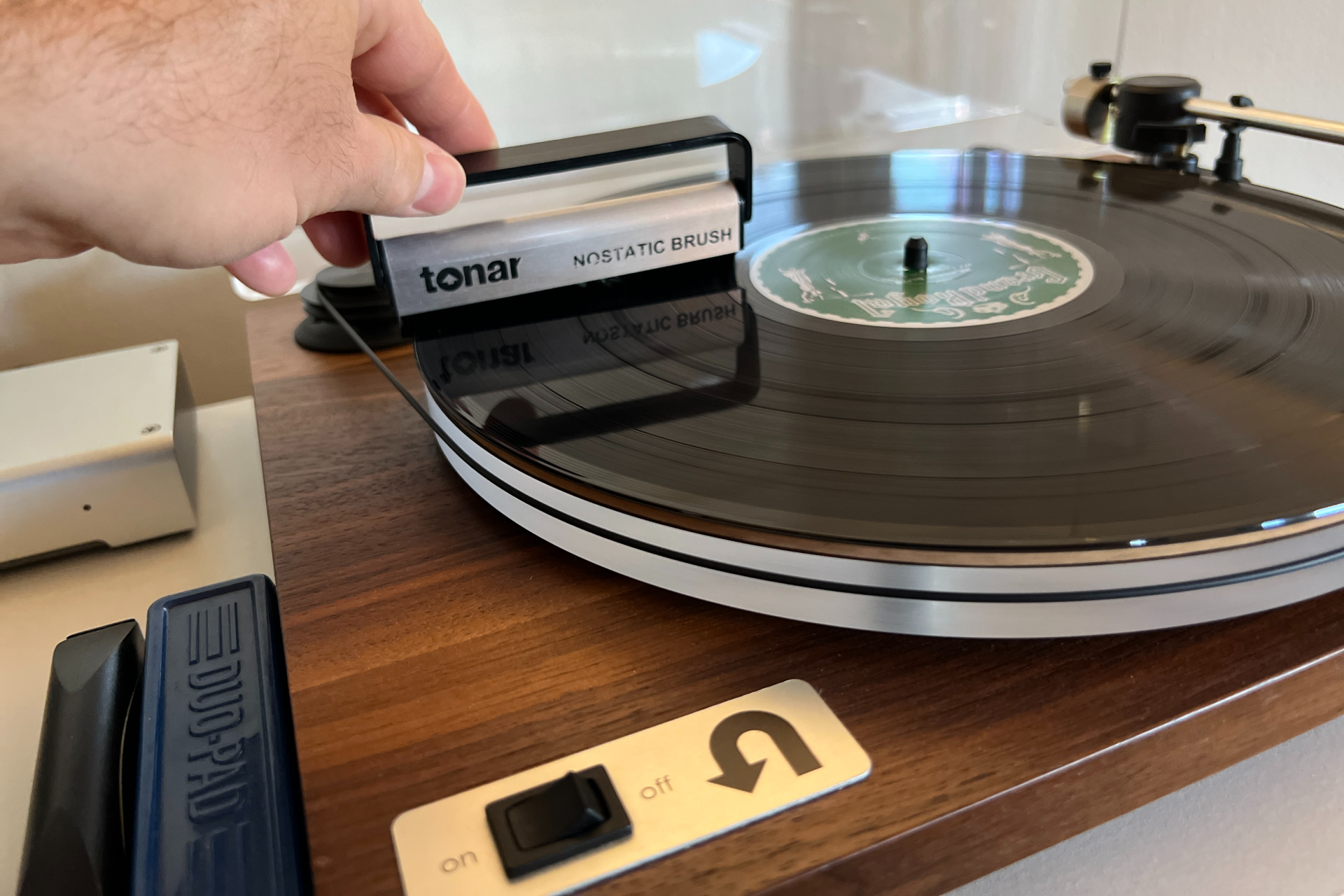 10 of the best turntable accessories for vinyl supremacy - Vimarsana News