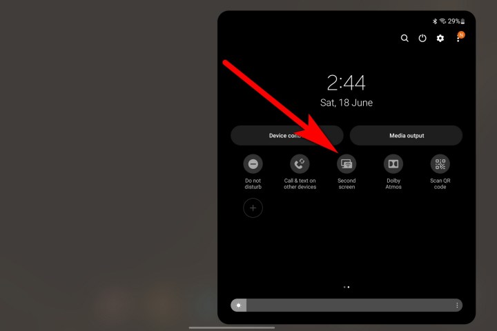 The second screen toggle on the Galaxy Tab S8