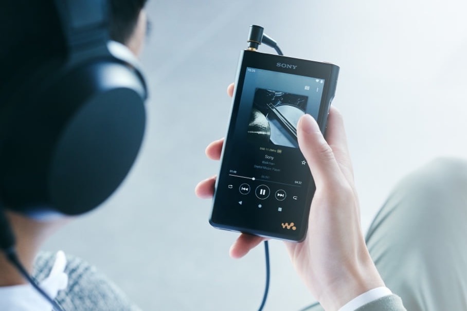 Sony WM1AM2 Signature Series Walkman being held in a hand.