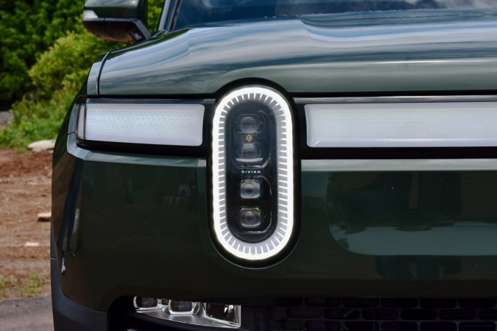 Detail view of the 2022 Rivian R1S.