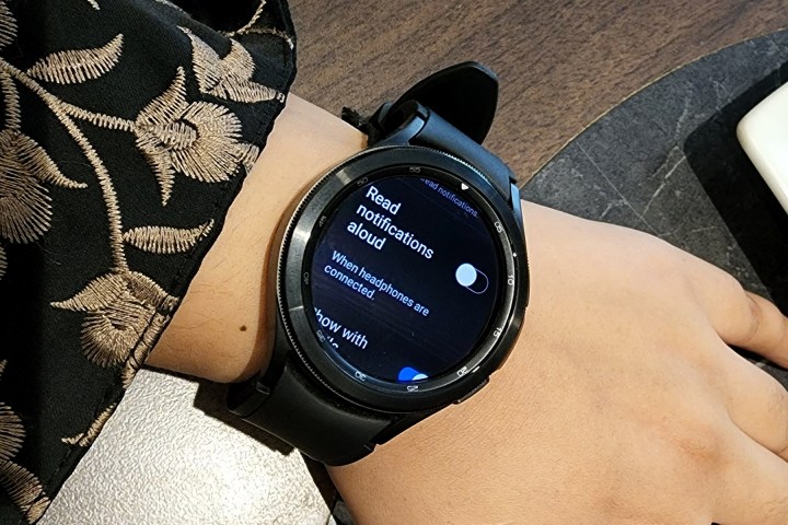 Galaxy Watch 4 read out notifications