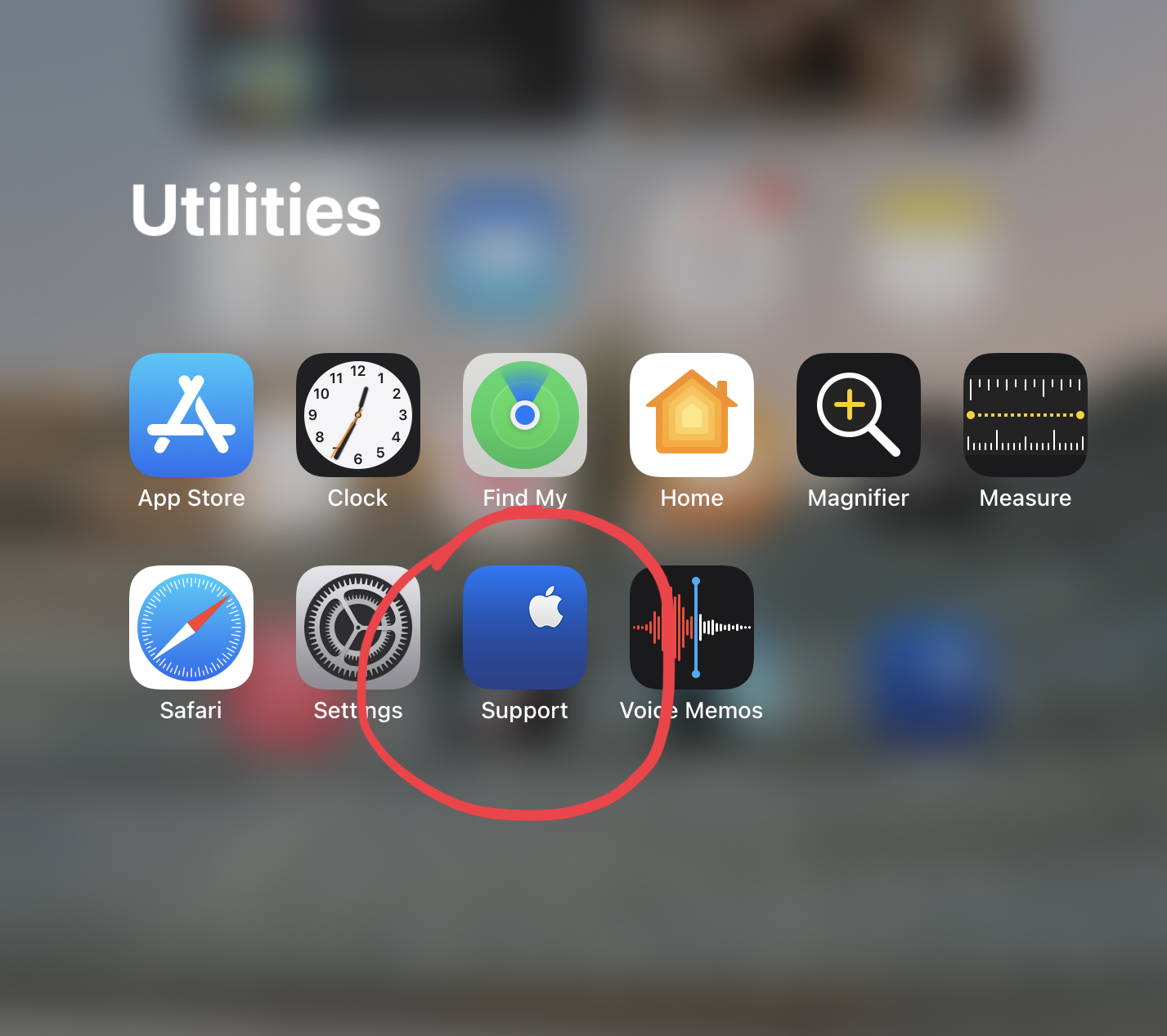 Apple सपोर्ट ऐप के साथ iPad OS यूटिलिटीज़ फ़ोल्डर लाल रंग में घेरा गया है।