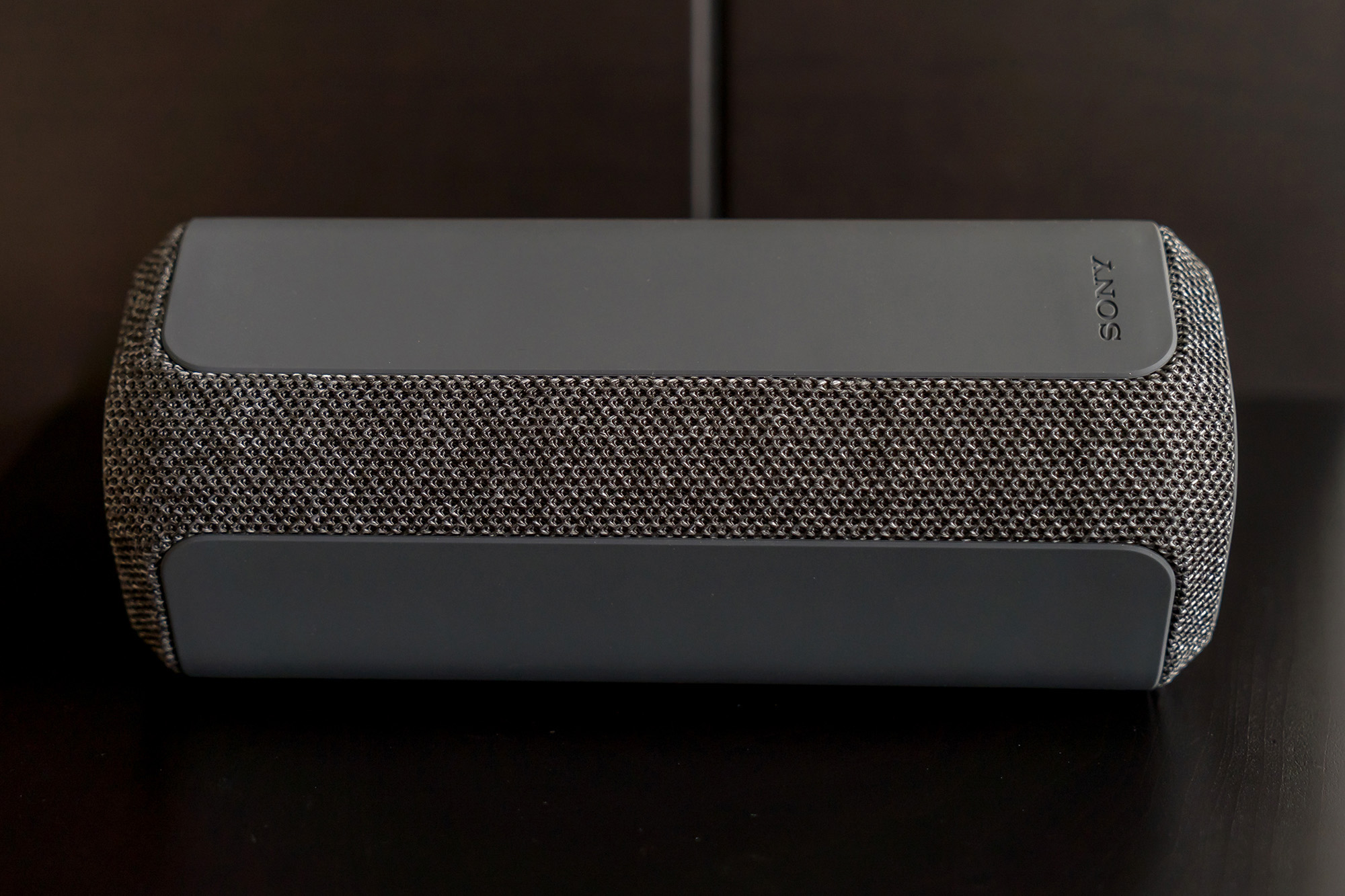 Sony SRS-XE200 review: sweet | Digital little sound, tough Trends speaker