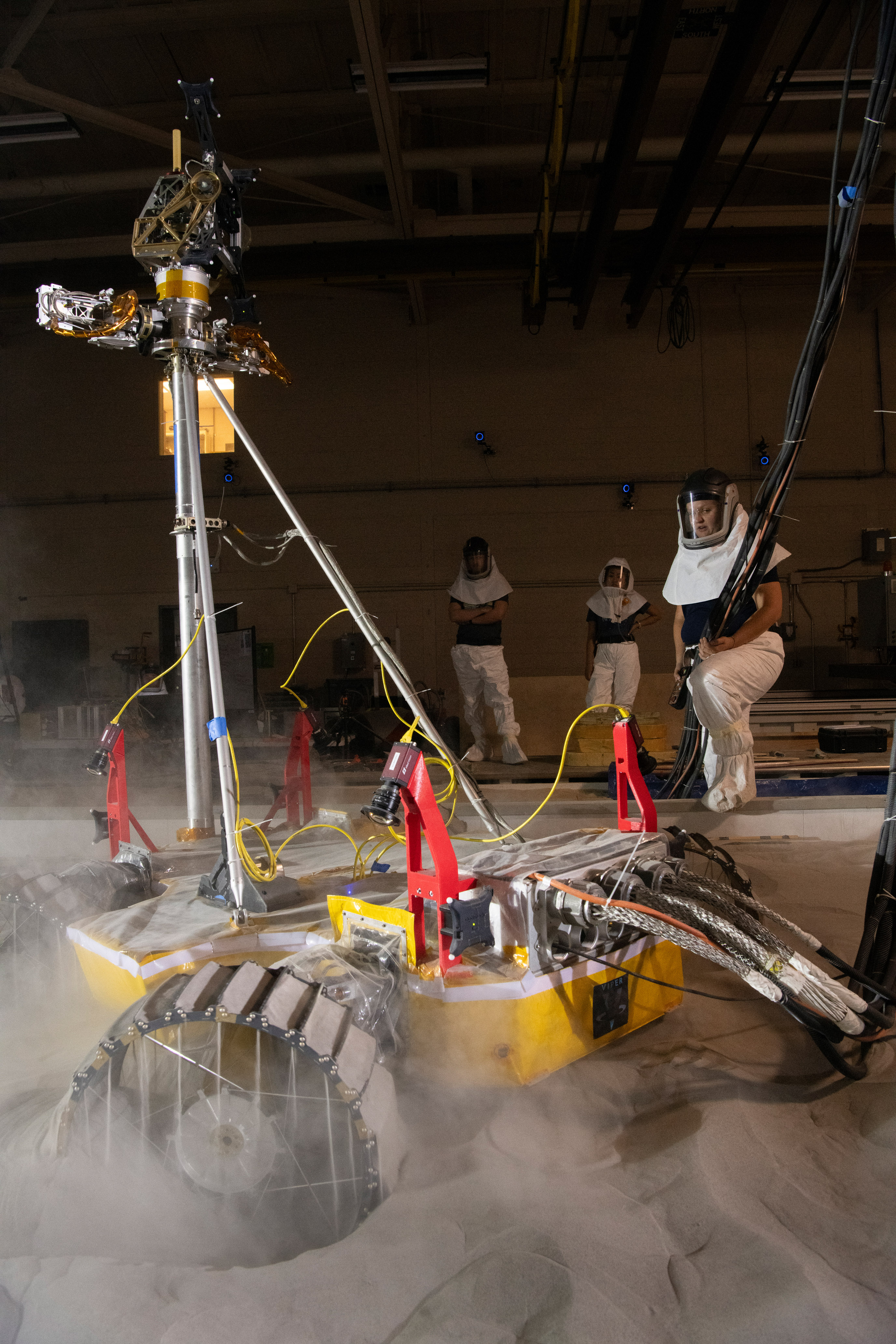 Regardez le rover VIPER de la NASA alors qu’il navigue sur la course d’obstacles de la lune