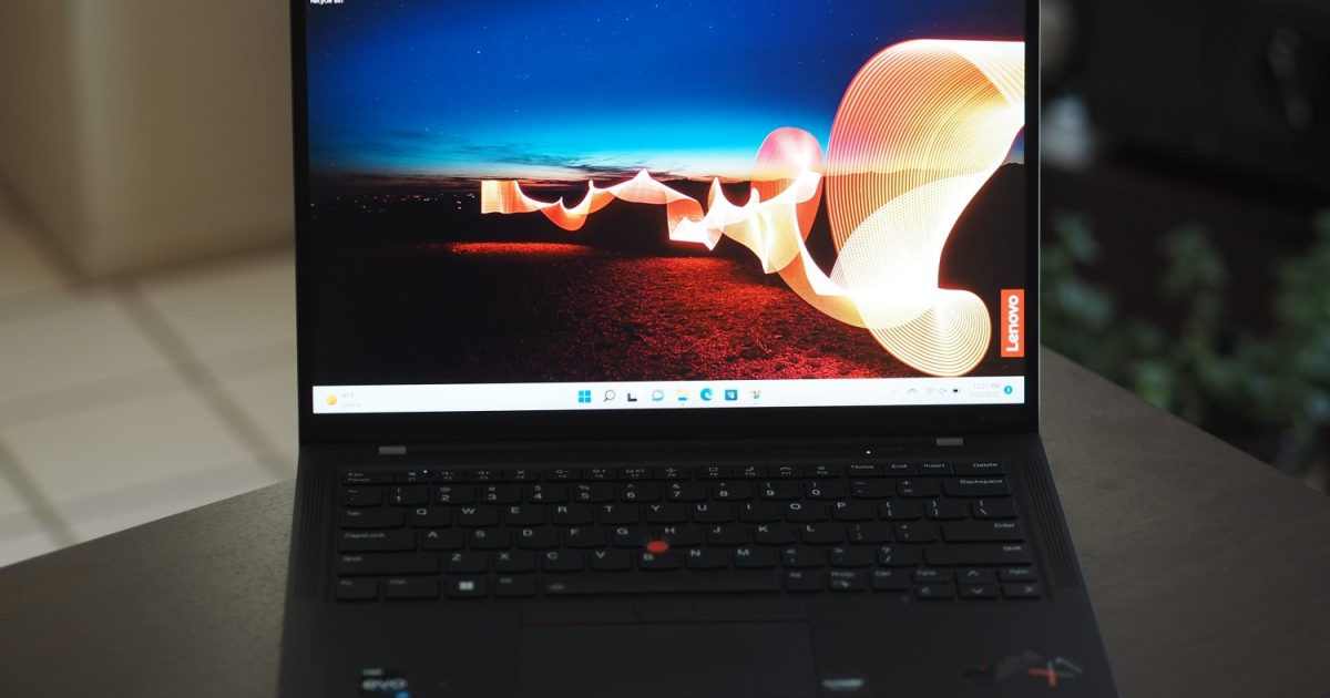 Lenovo ThinkPad X1 Carbon Gen 10 review: all business | Digital Trends
