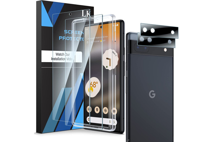 Das Google Pixel 6a mit dem LK Displayschutz aus gehärtetem Glas, neben der Verkaufsverpackung.