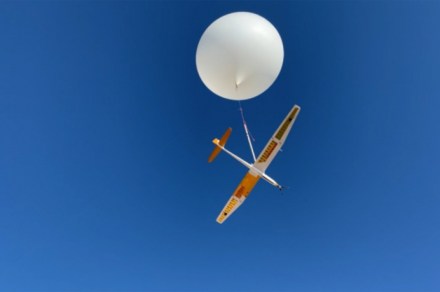 Motorless sailplane for exploring Mars soars like an albatross