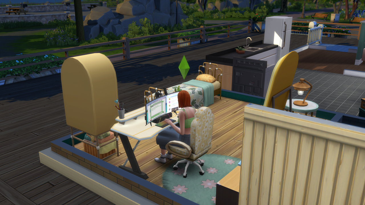 Um Sim faz lição de casa em um computador em The Sims 4: High School Years.