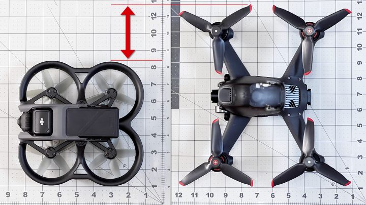 Una foto que muestra los tamaños relativos de los drones DJI Avata y FPV