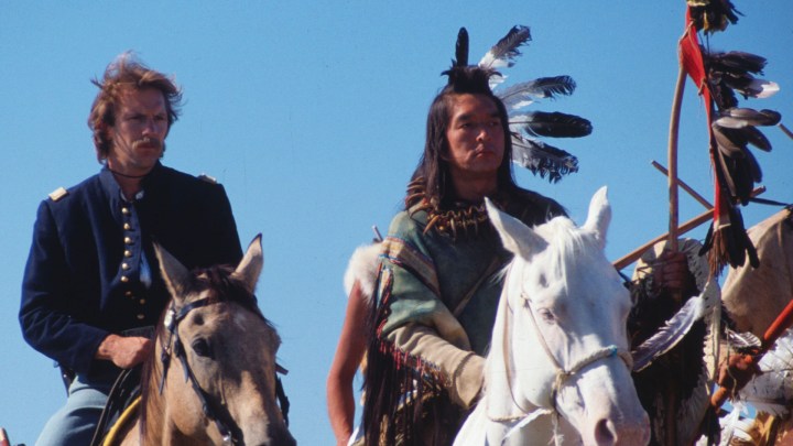 Kevin Costner e Graham Greene em Danças com Lobos