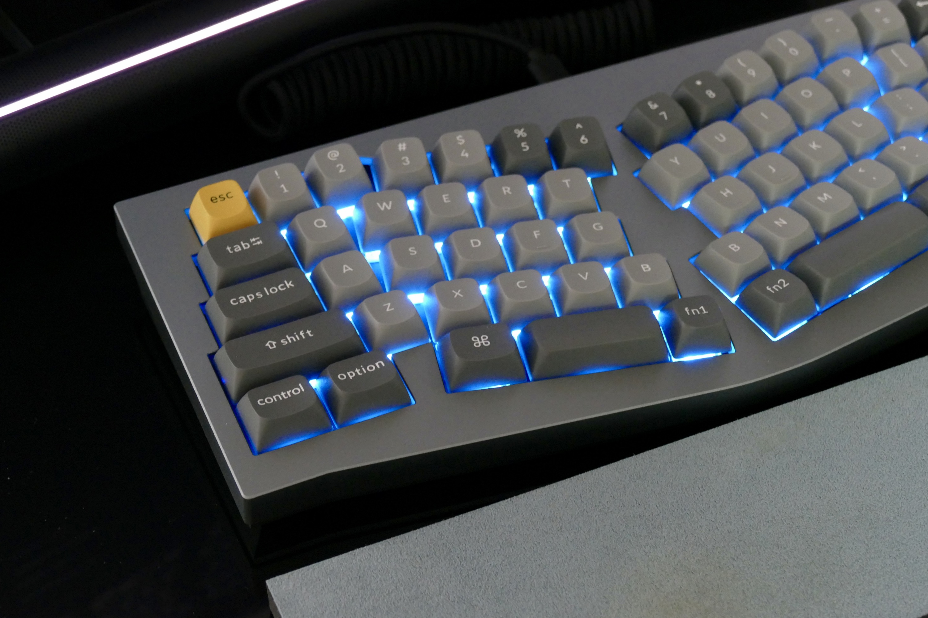 Blue RGB lighting on the Keychron Q8.