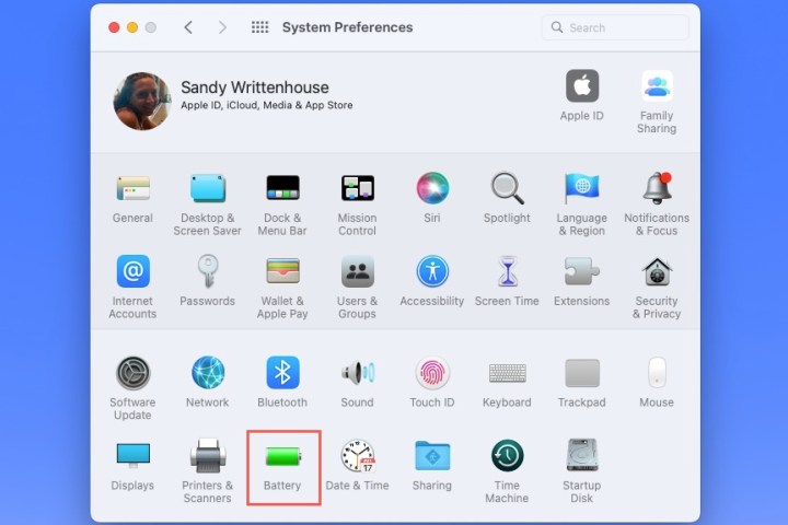 باتری در تنظیمات برگزیده سیستم MacOS.