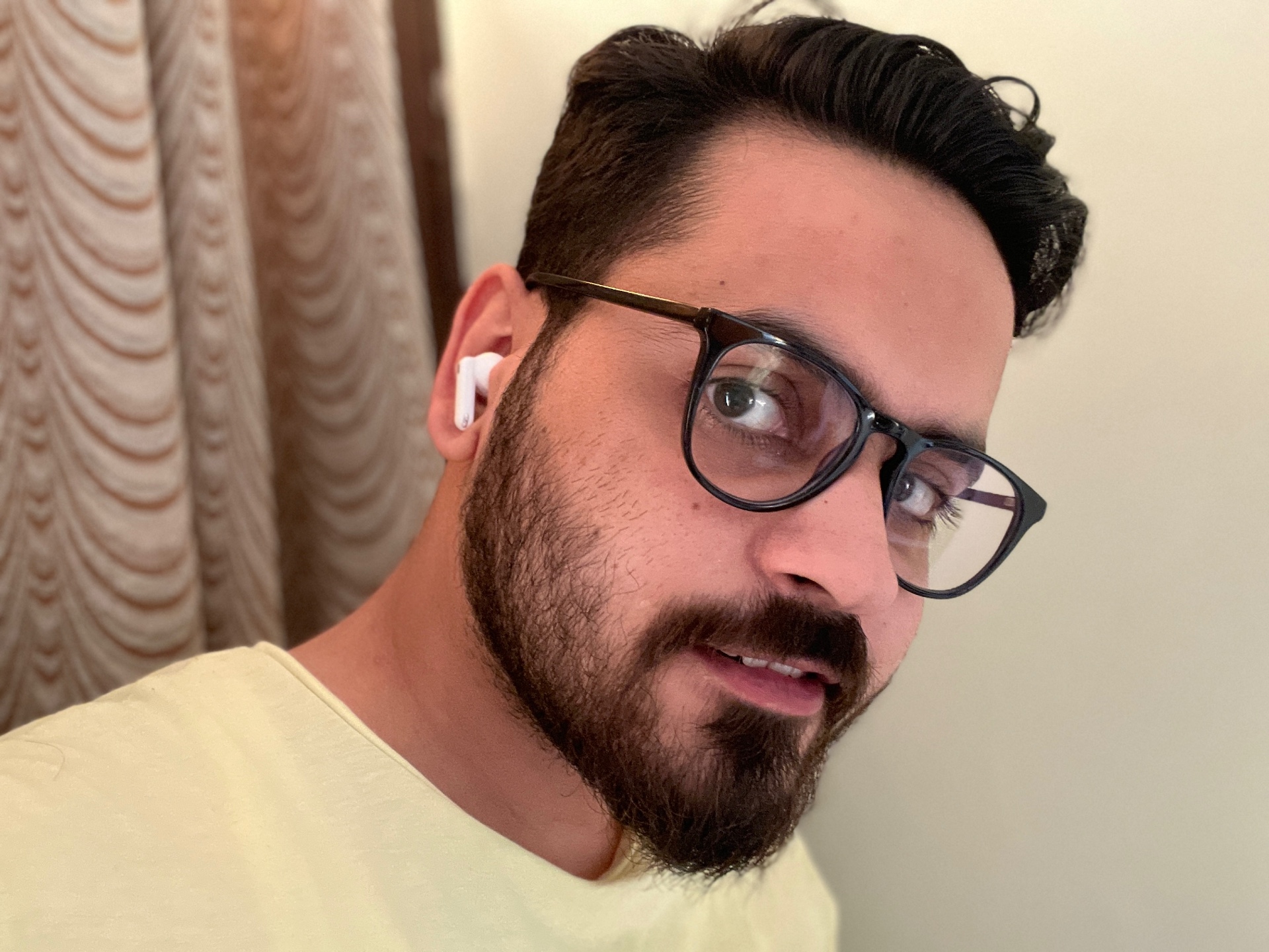 OPPO Enco X2 Earbuds: 10 Pointer review- Premium look and great sound –  India TV