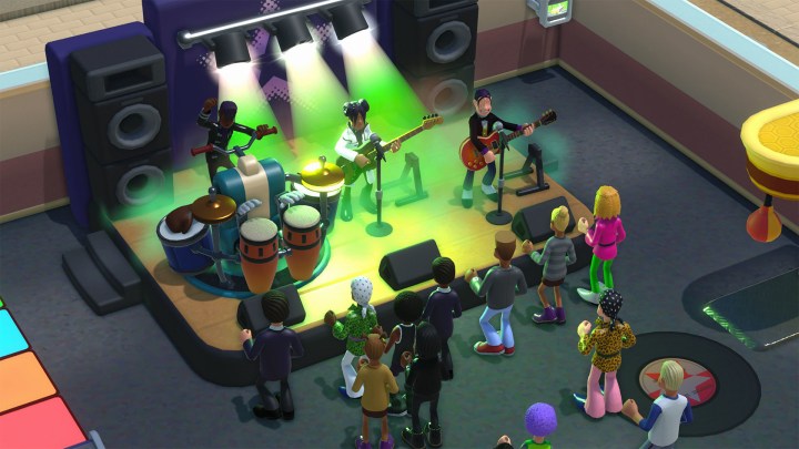 Uma banda tocando em um palco.