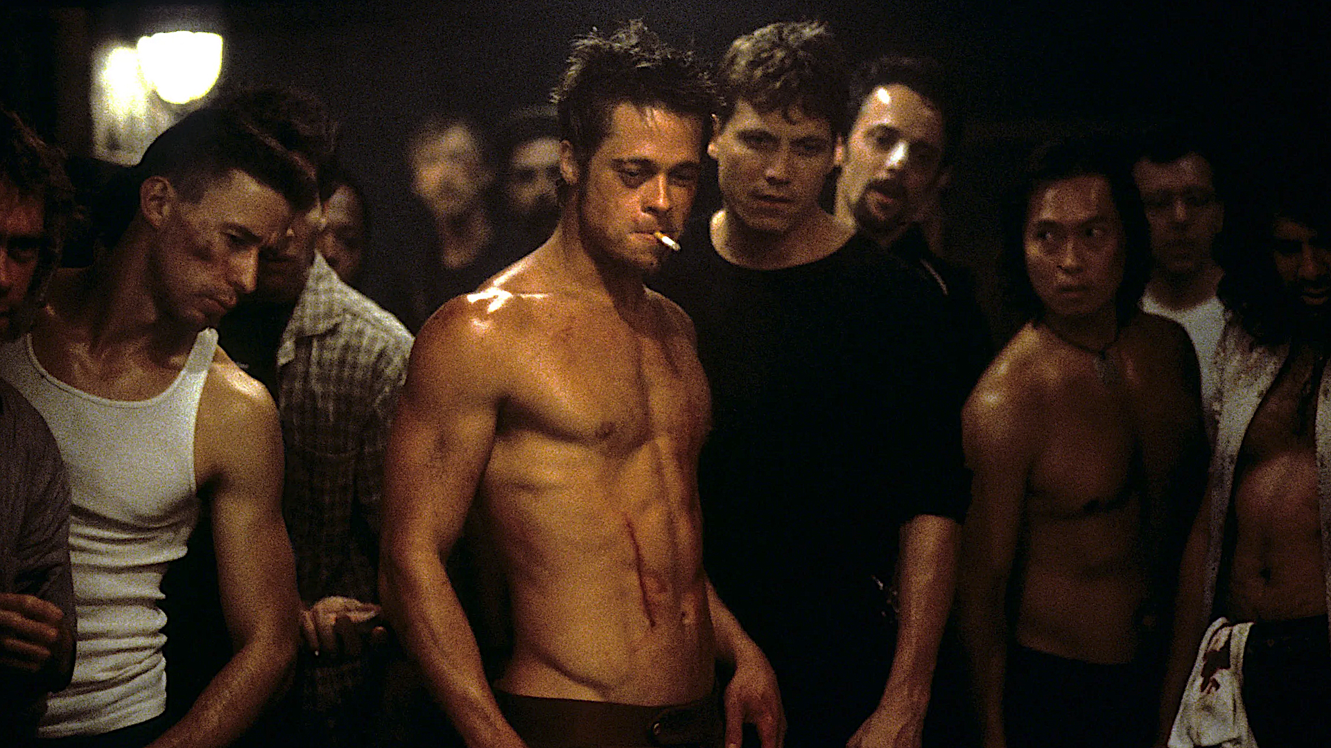Brad Pitt sem camisa em Clube da Luta