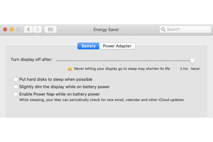Pengaturan tambahan untuk tab Baterai pada fitur Penghemat Energi MacBook.