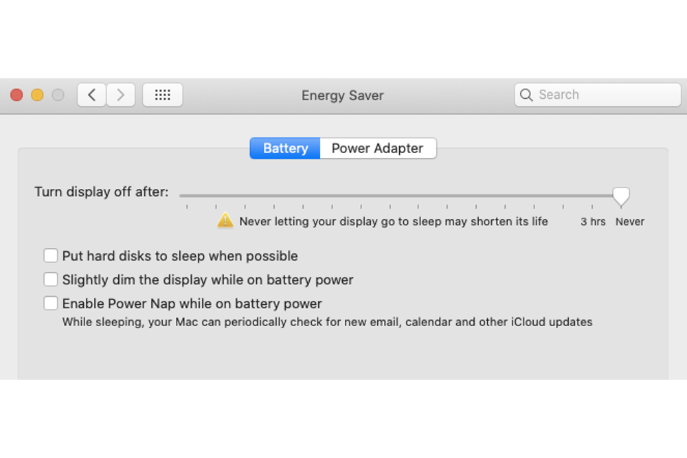 Configurações adicionais para a guia Bateria no recurso Economia de energia do MacBook.