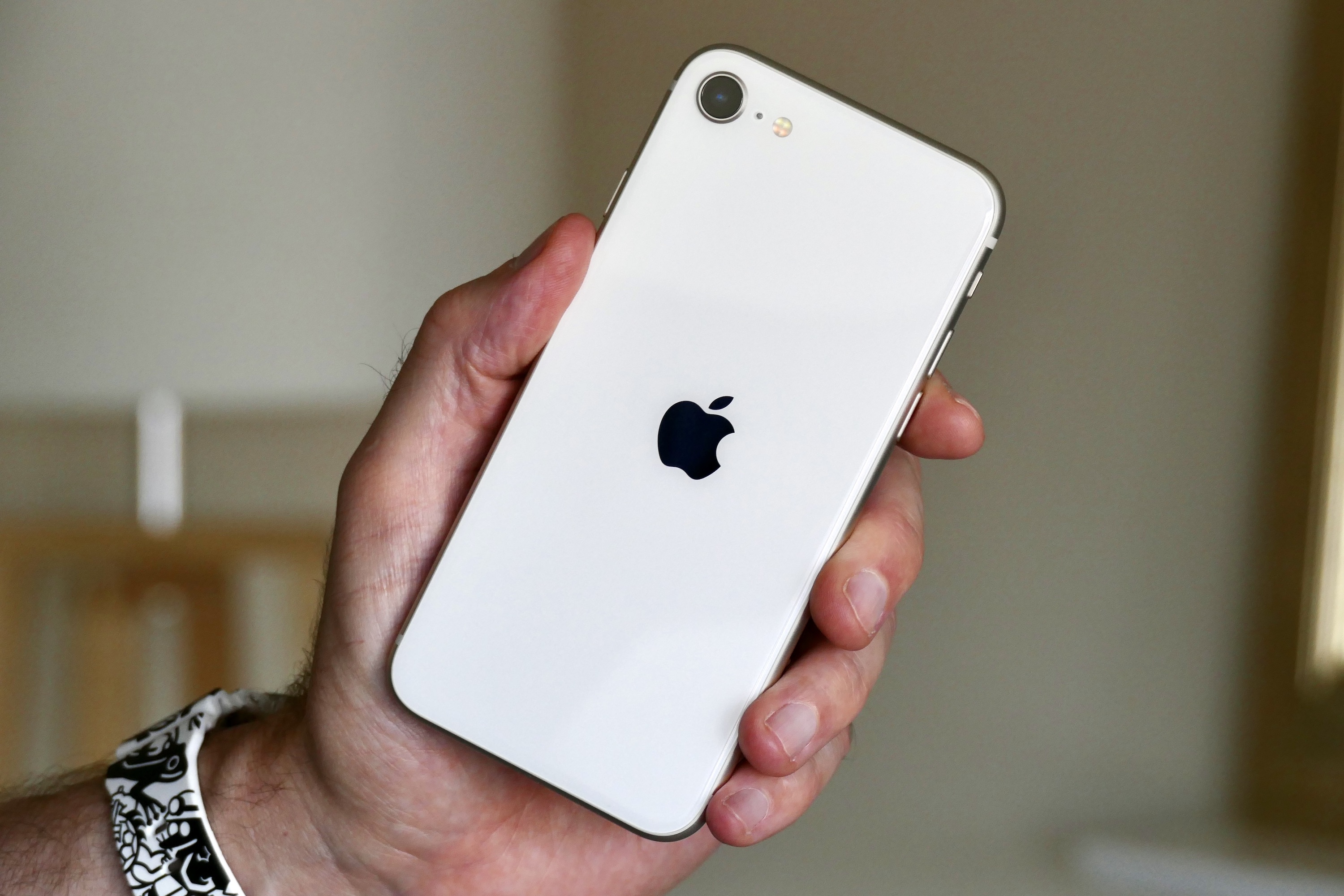 Best back-to-school phone deals: Get an iPhone for $149 - Vimarsana News