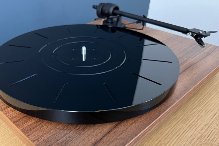 The molded plastic platter of the Pro-Ject E1 turntable