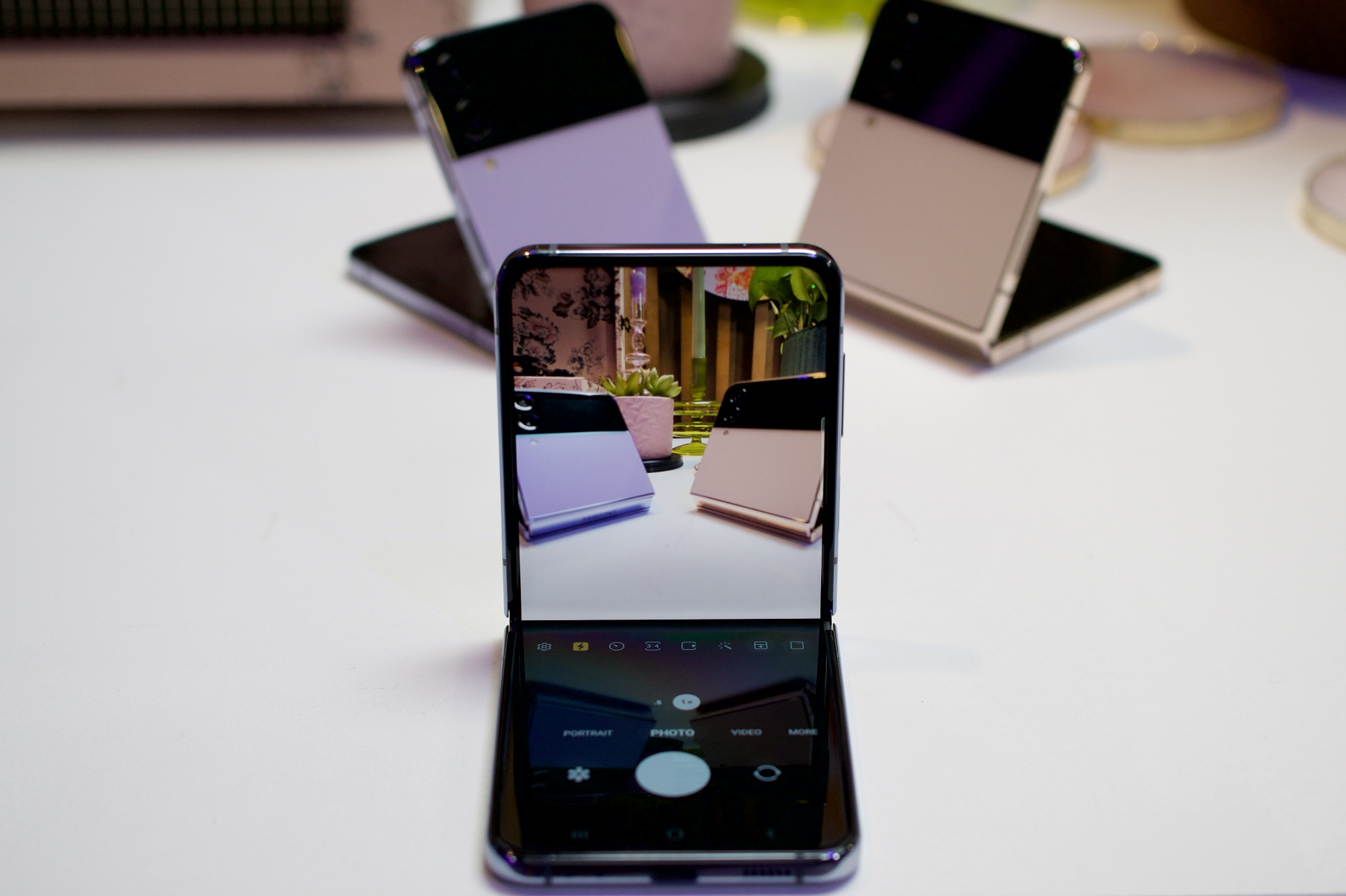 Samsung Galaxy Z Flip 4 Review: No More Excuses