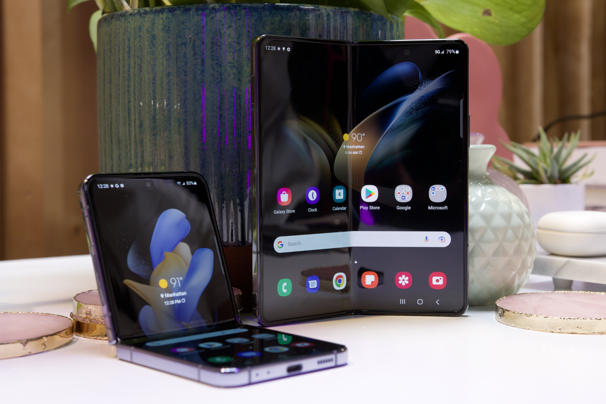 Introducing Samsung Galaxy Z Flip4 and Galaxy Z Fold4: The Most Versatile  Devices, Changing the Way We Interact with Smartphones - Samsung US Newsroom