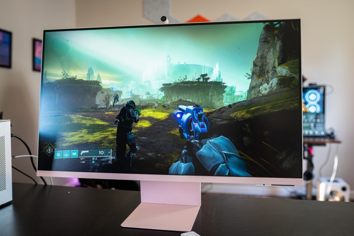 Destiny 2 in esecuzione sullo Smart Monitor Samsung M8.