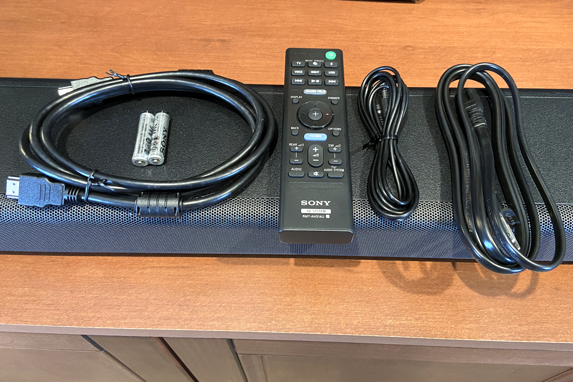 Sony HT-A3000 box contents.