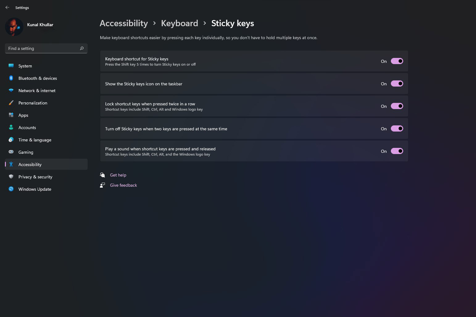 Captura de tela de configurações adicionais de Sticky Keys no Windows 11.
