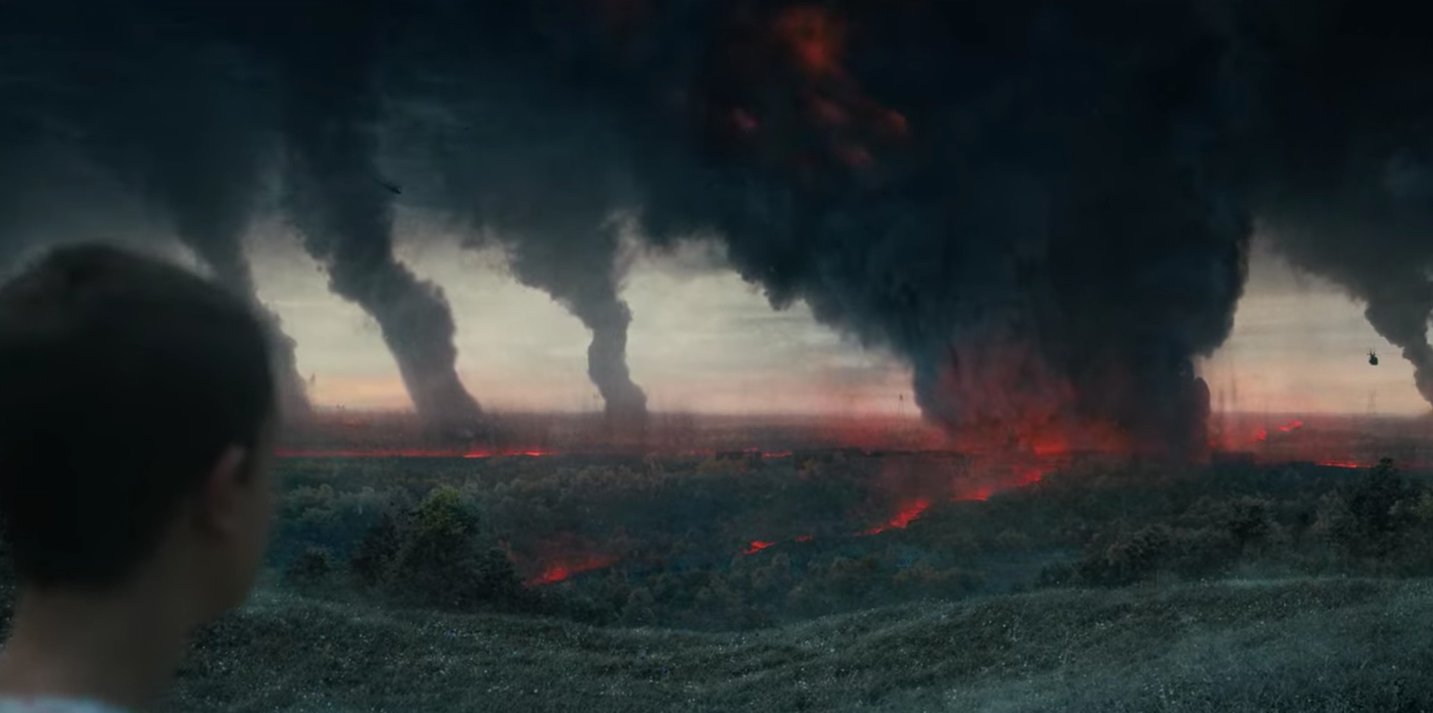 Uma visão diurna da destruição em Hawkins, Indiana, no final da quarta temporada de Stranger Things.