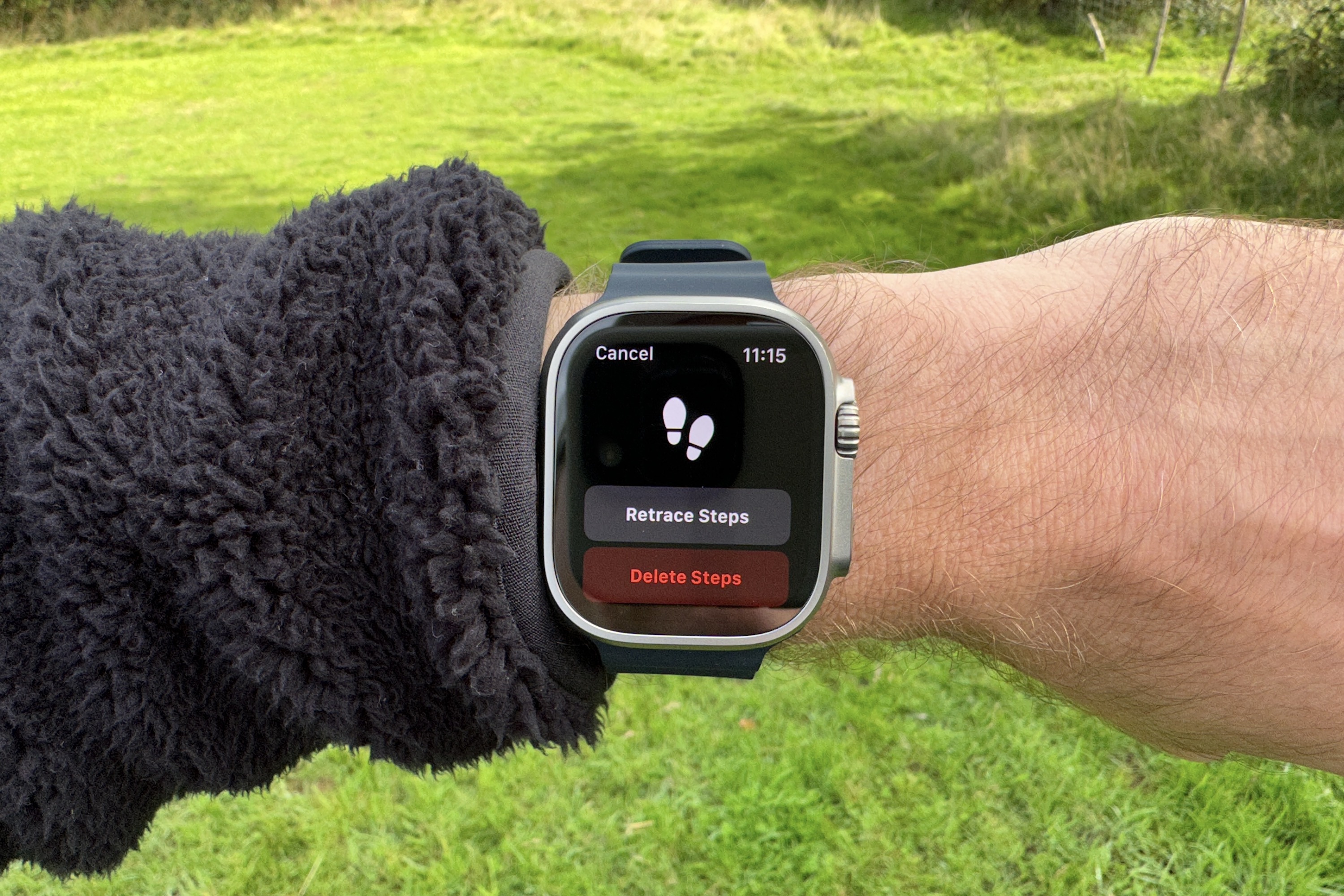 Back Track را در Apple Watch Ultra فعال کنید.