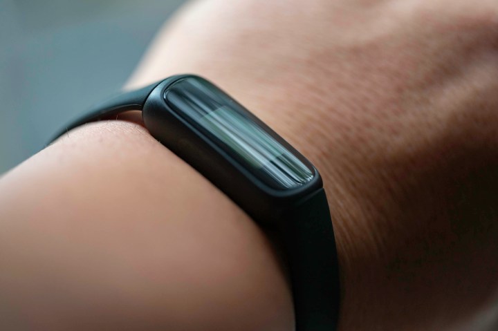 The Fitbit Inspire 3 in use.