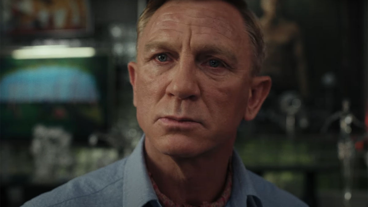 Daniel Craig in Glass Onion: A Knives Out Mystery.