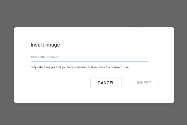 Janela do Apresentações Google para inserir o URL do GIF.