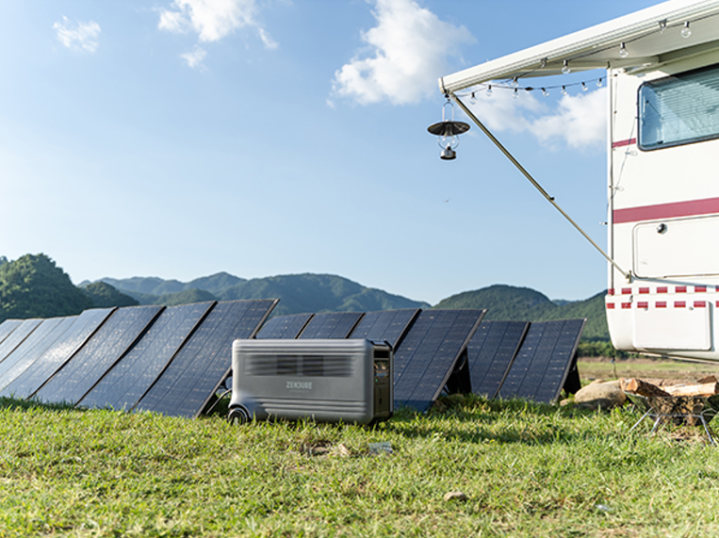 Zendure SBV solar panel installation for outdoor recharging.